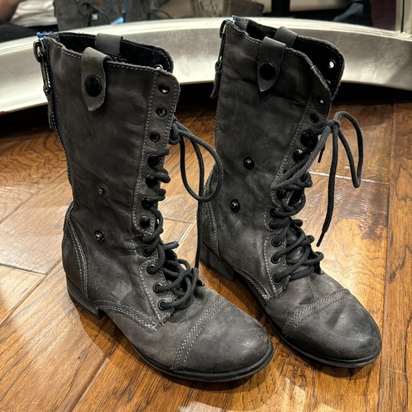 Steve Madden combat boot - Picture 9 of 13